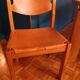 Maison Regain table ronde et chaises en orme massif