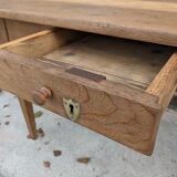 Farm table