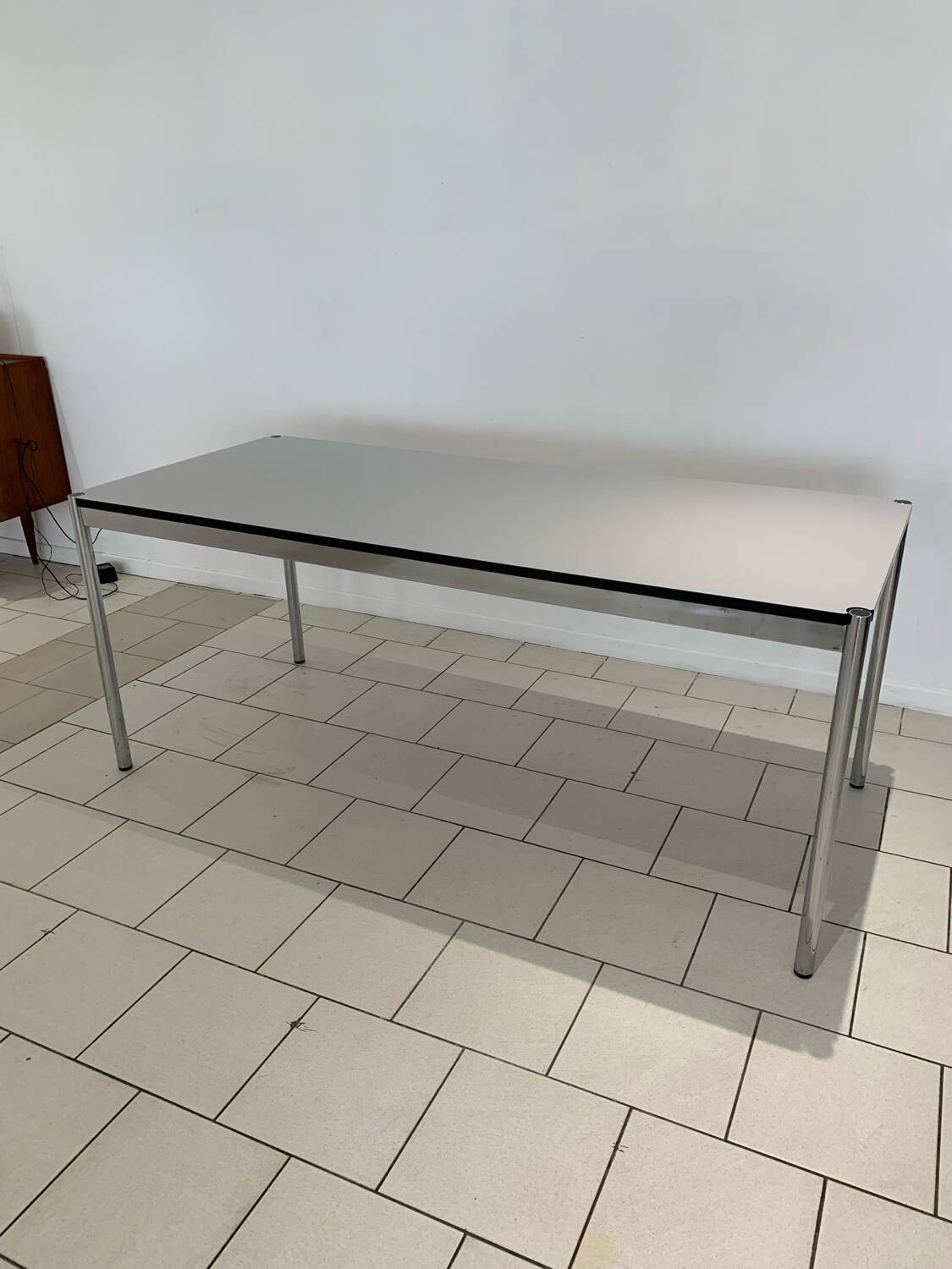 Table USM Haller Design