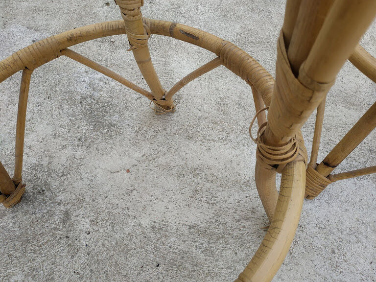 4 vintage rattan stools