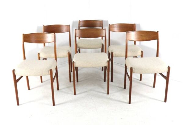 Ensemble de 6 chaises Arne Wahl Iversen pour Glyngøre Mobelfabrik avec nouvelle tapisserie.