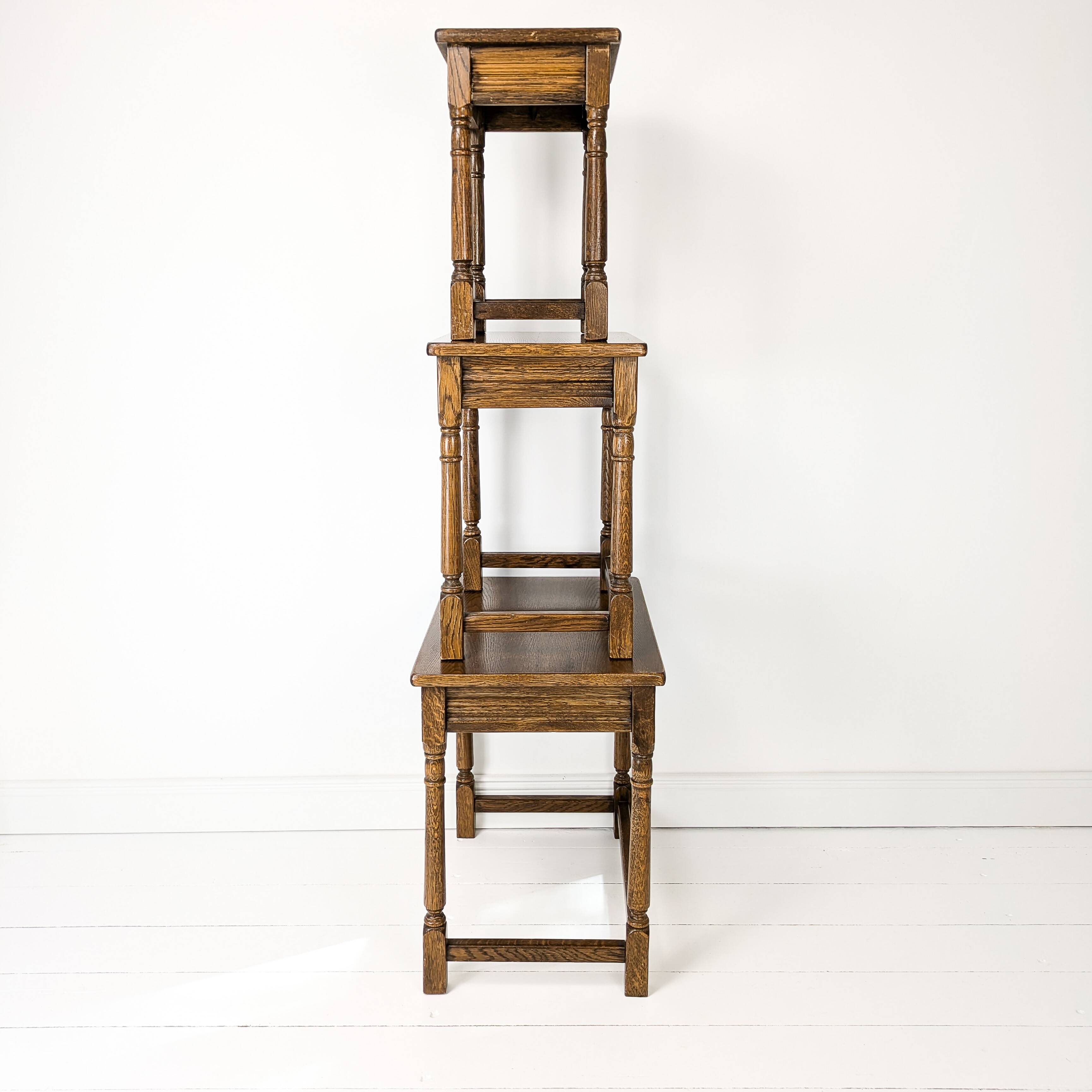 Lot de 3 tables d'appoint Mid Century Vintage en bois massif Landhaus Rustikal Banc de fleurs Tabour