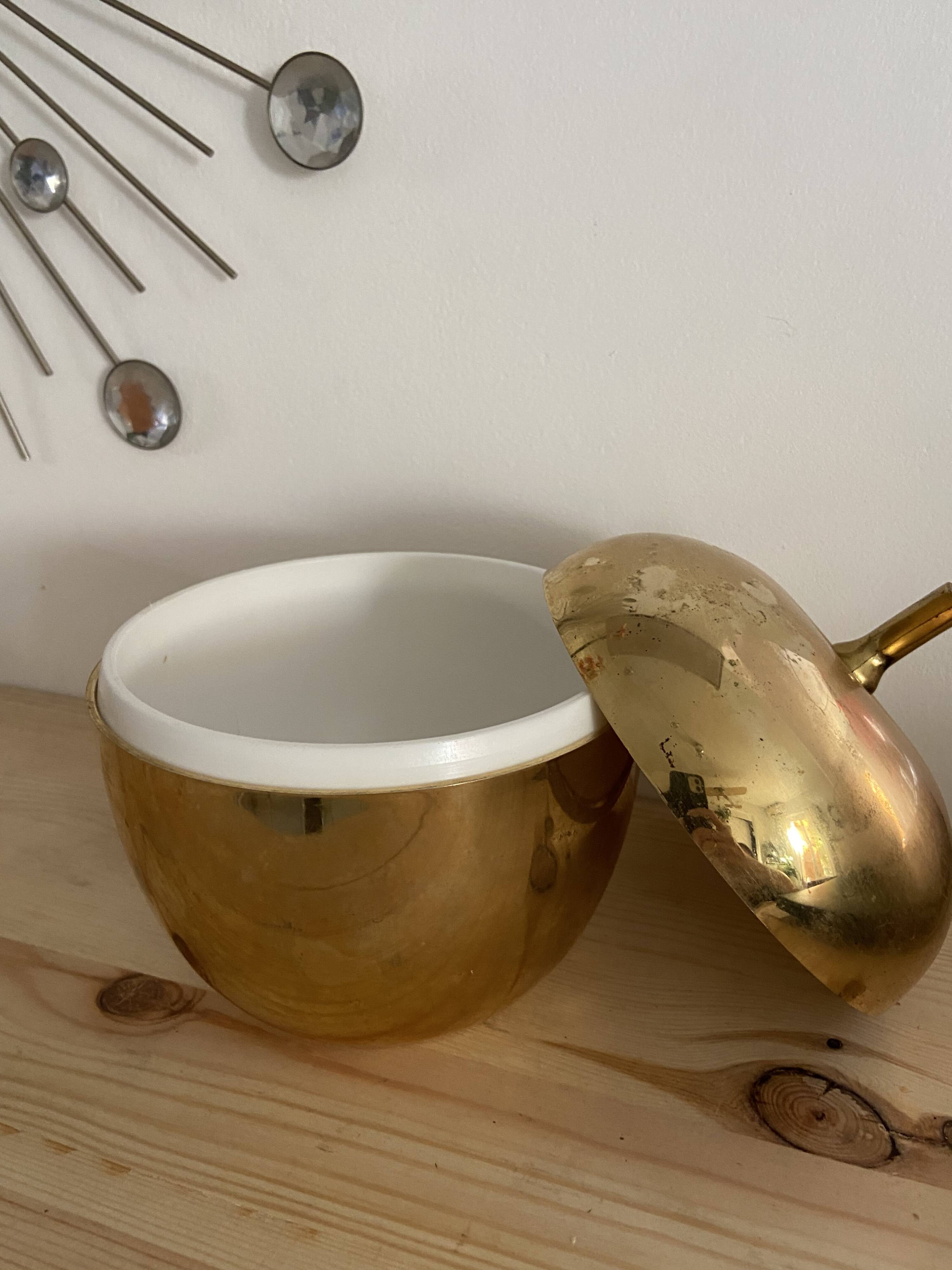 Vintage golden ice cube apple 70