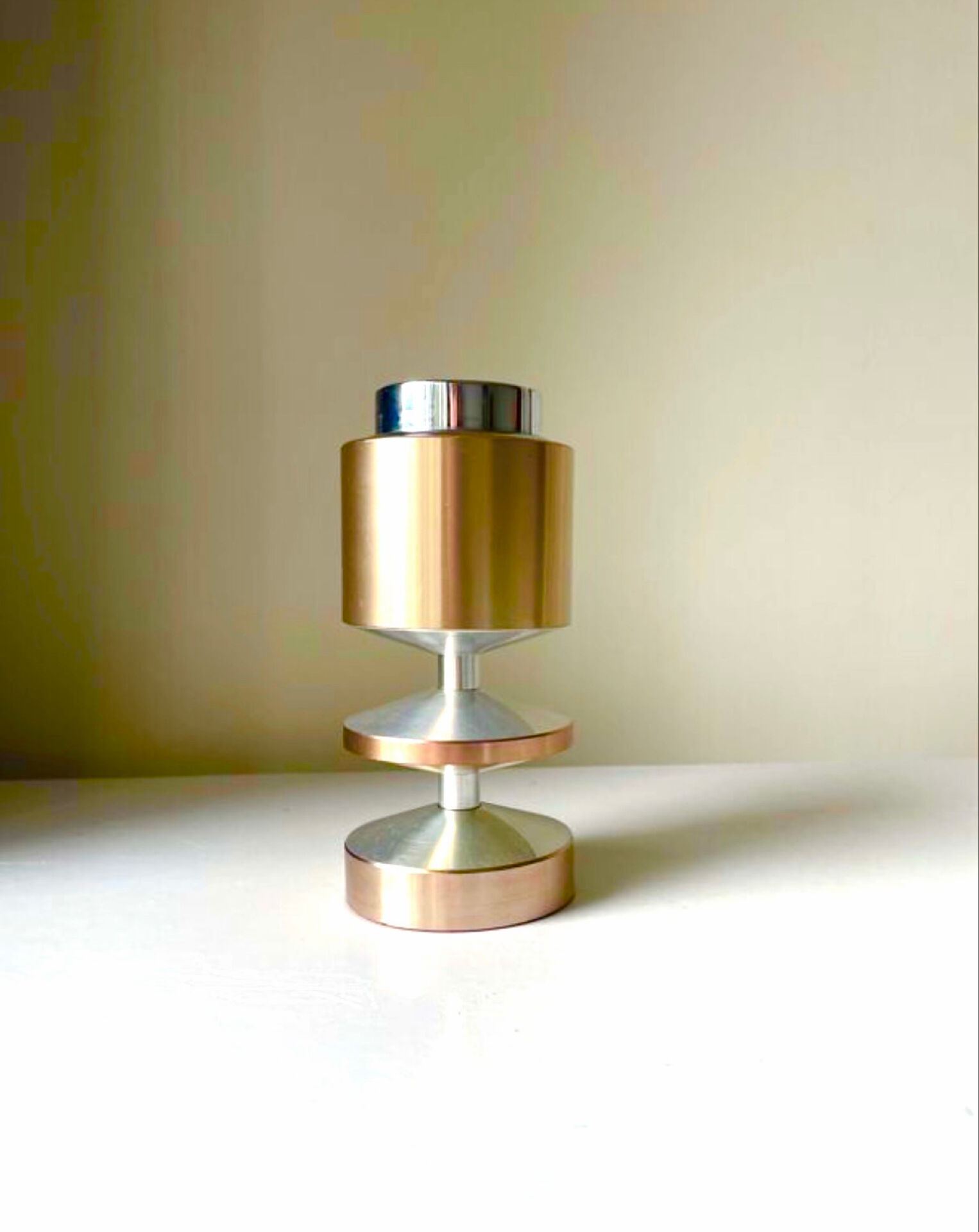 Vintage Modernist Sarome Japan Table Lighter