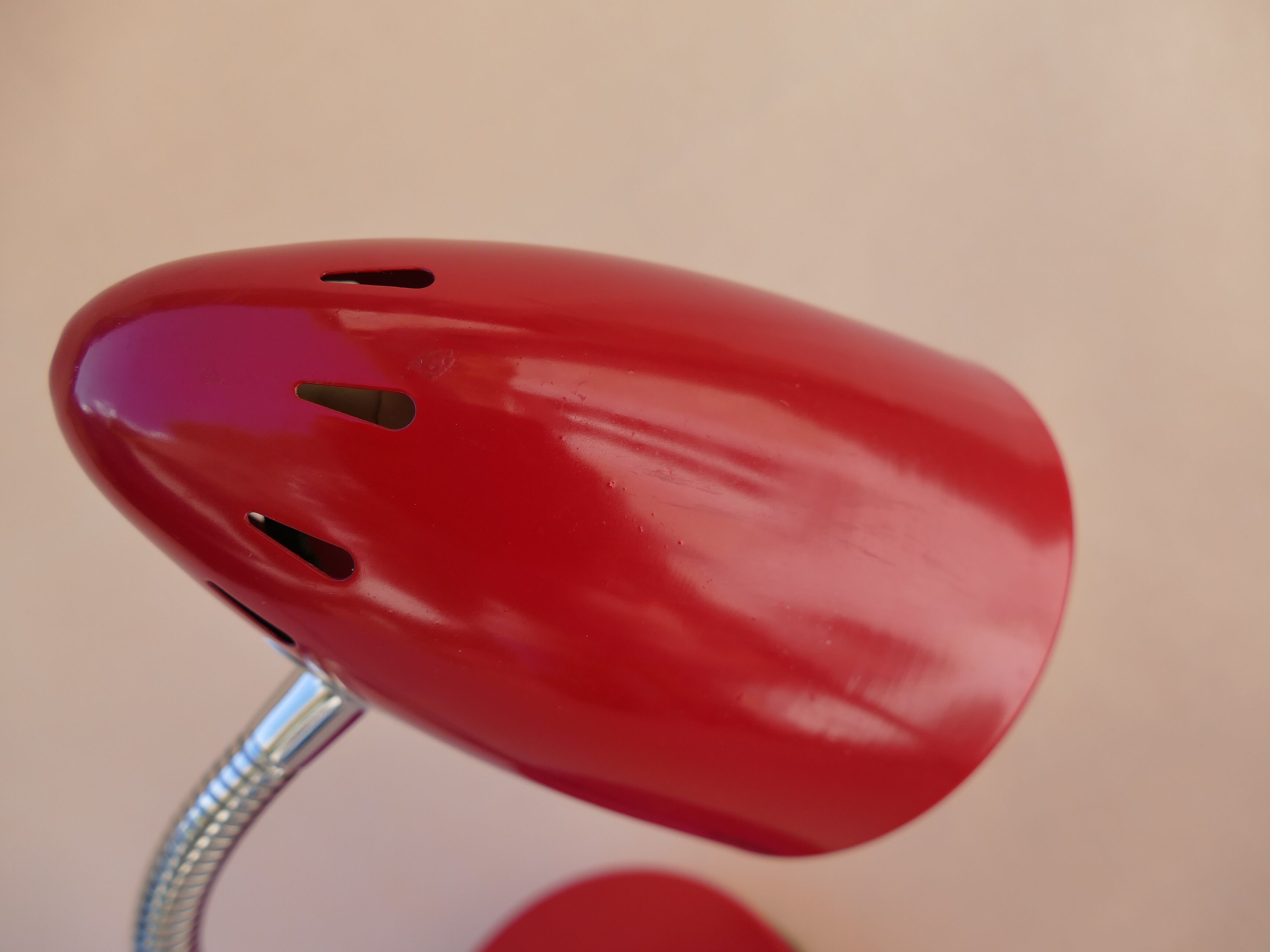 Vintage 80s metal red desk lamp with articulated arm