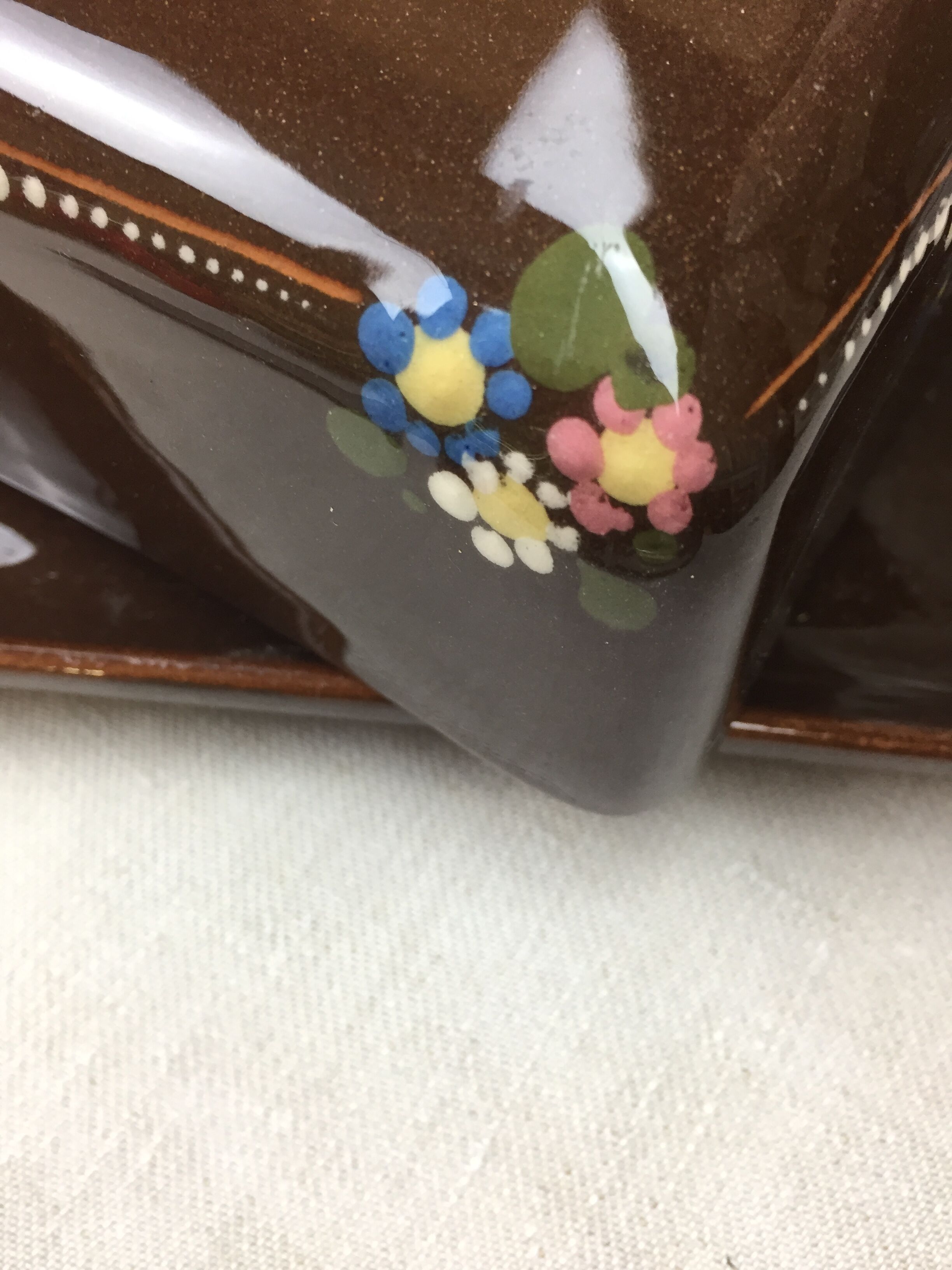 Beurrier artisanal en terre émaillée