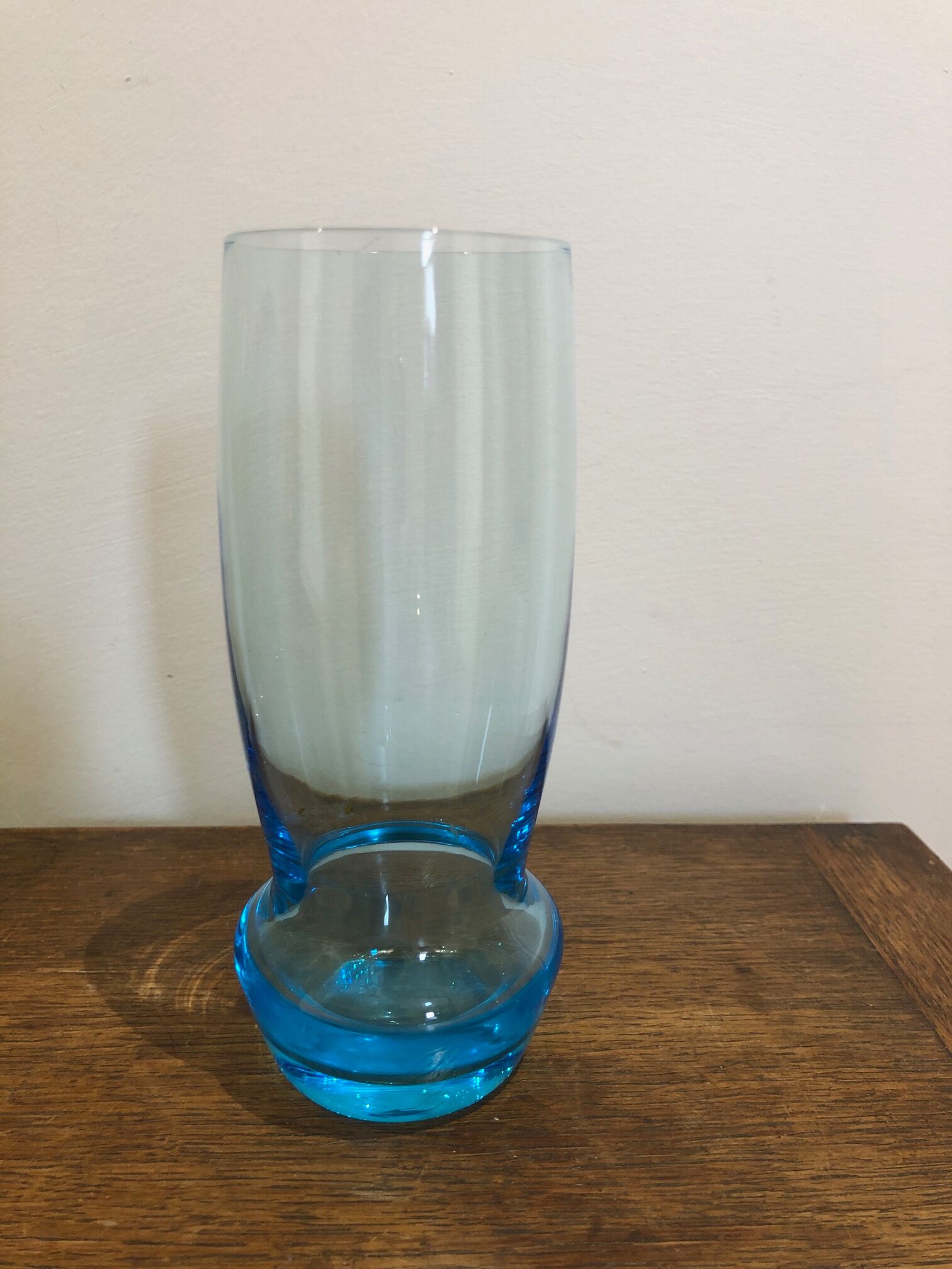 Pitcher and glasses 1970