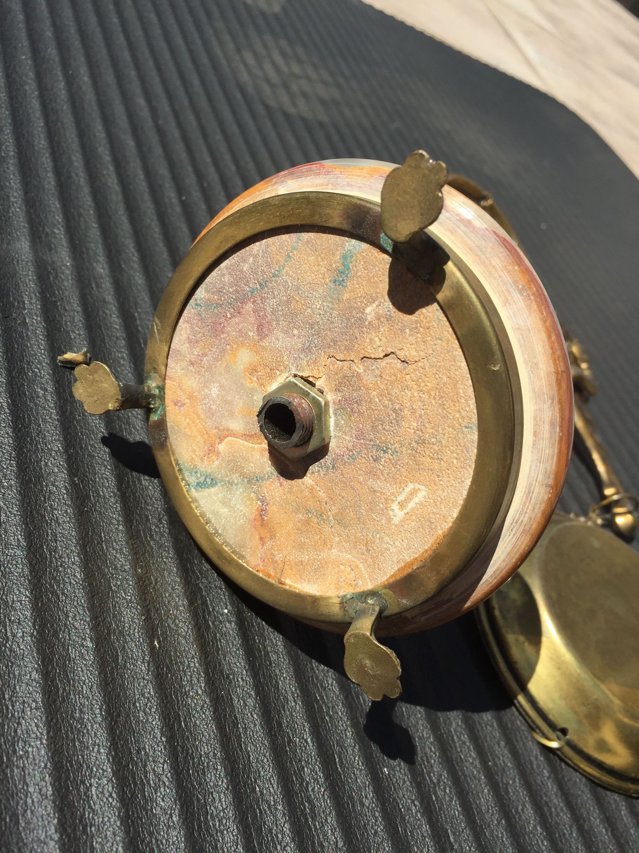 Decorative onyx scale - Justice