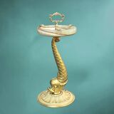 Antique fish-shaped ashtray on a stand in gilded brass and onyx (4.464 kg)