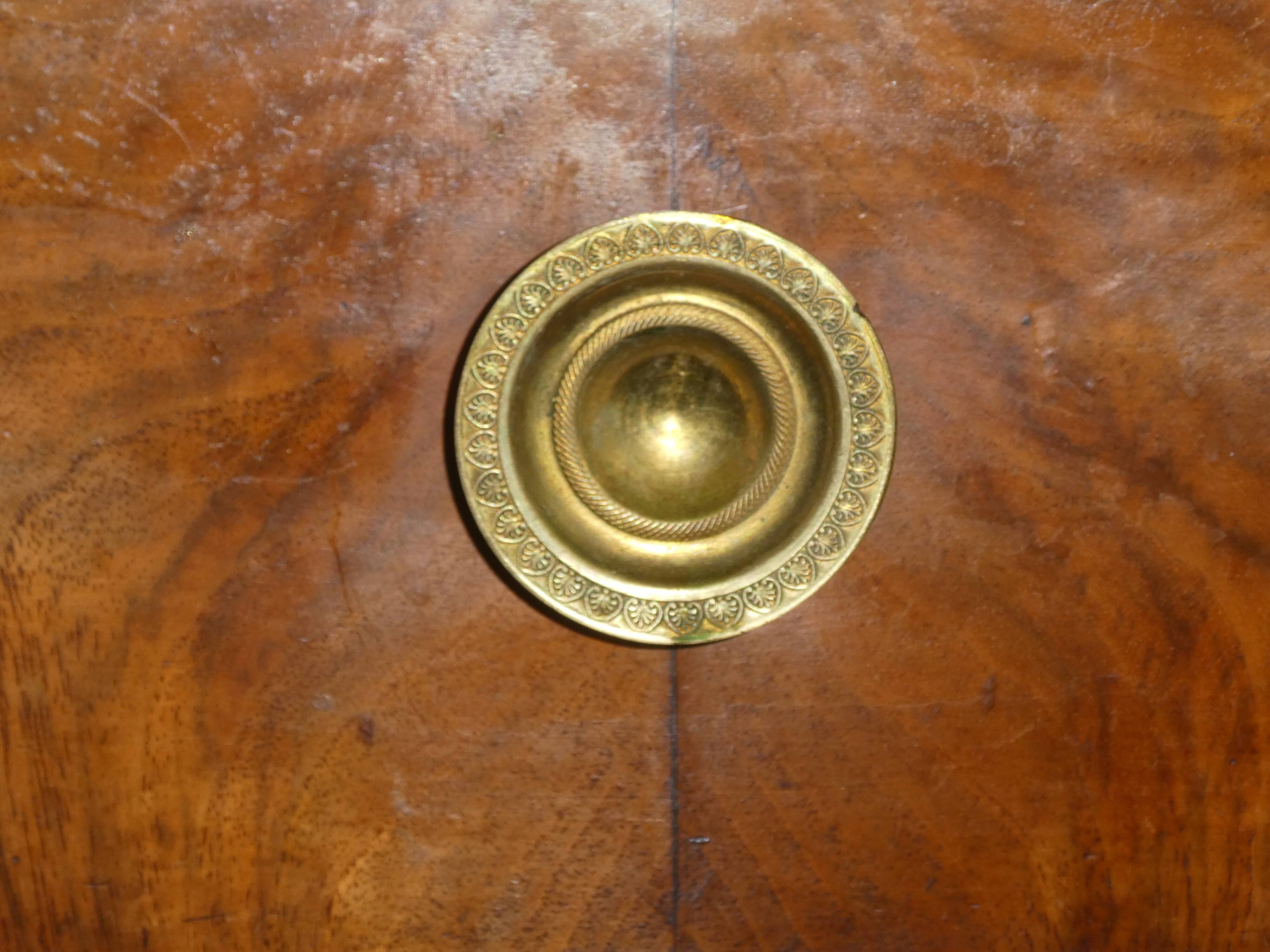 Louis Philippe dresser