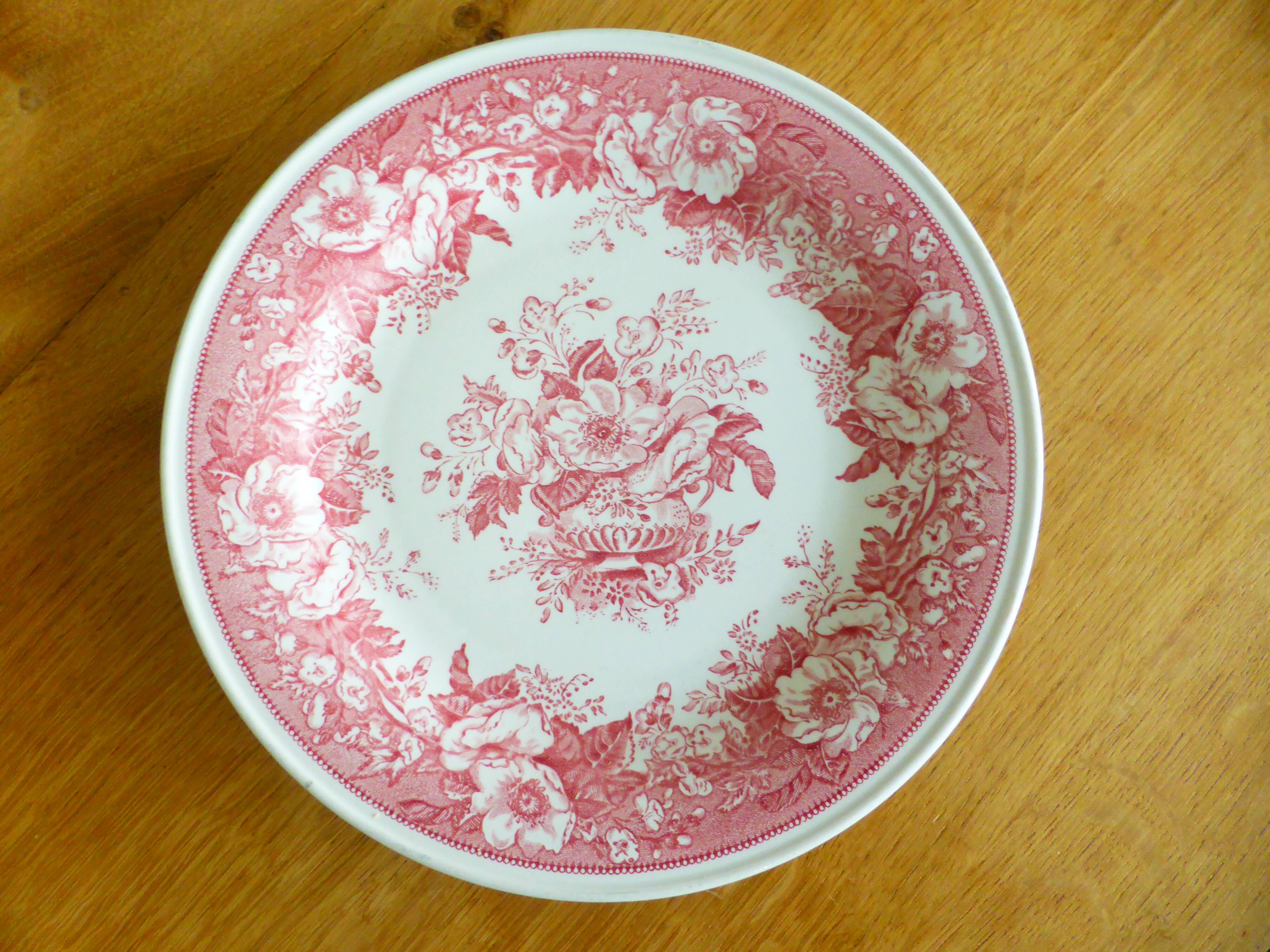 1 flat plate Villeroy and Boch model Balmoral 221257