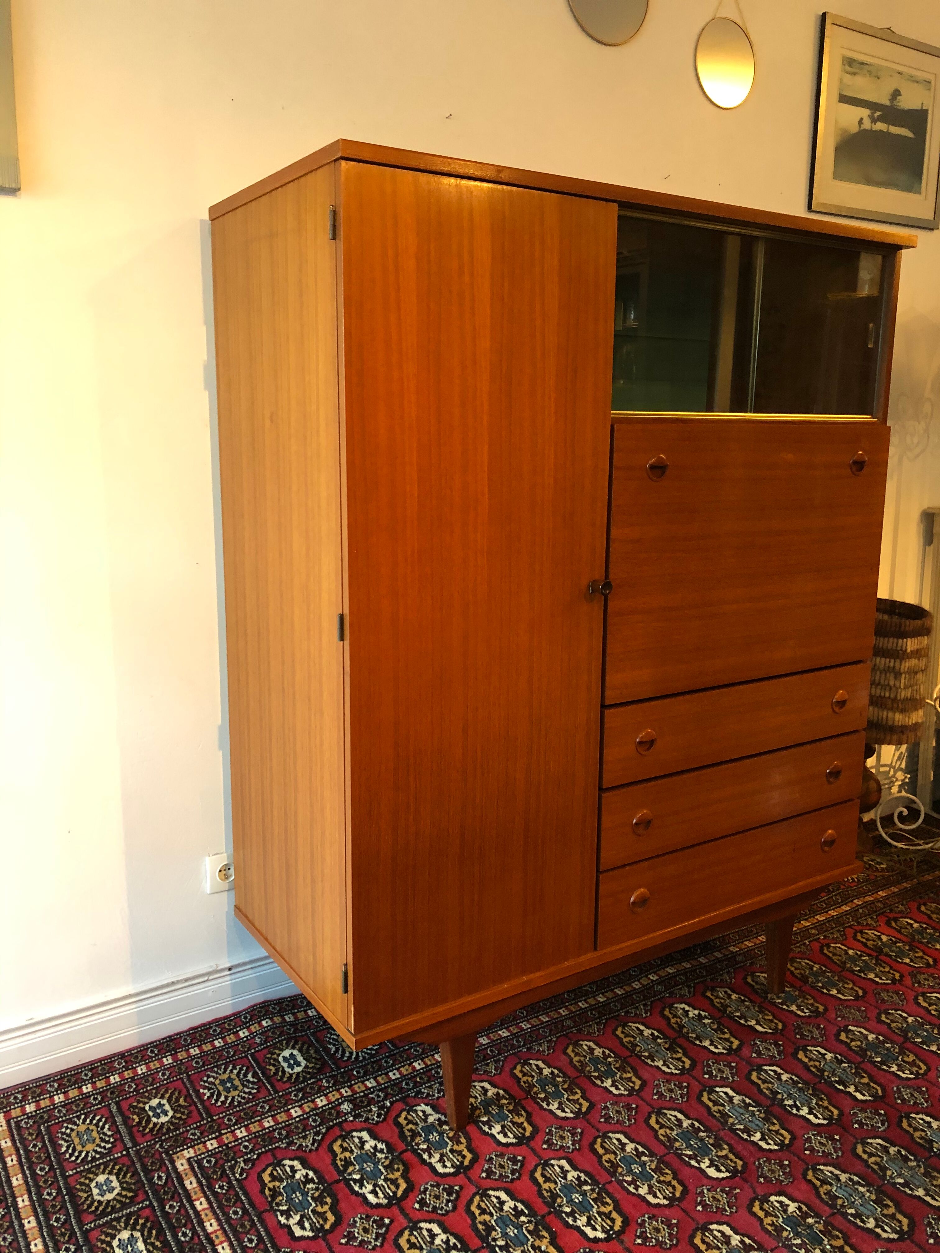 Vintage wardrobe, 60