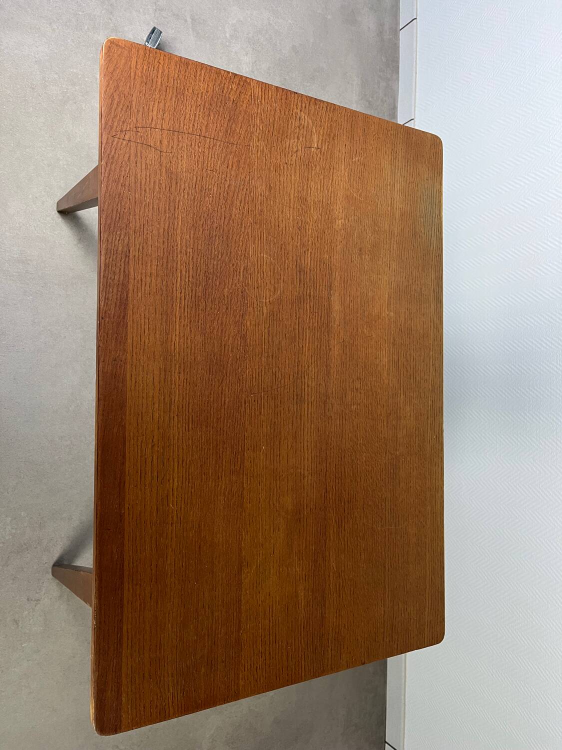 Compass leg desk, 1950s wood reconstitution style.
