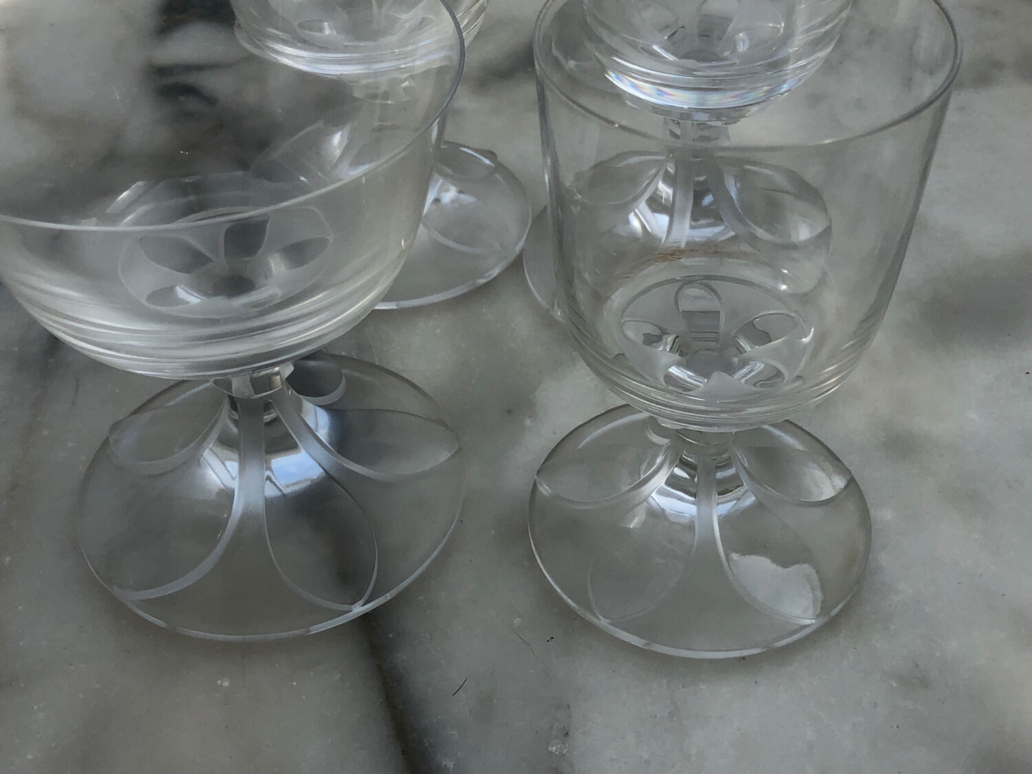 Set of Lalique stemmed glasses
