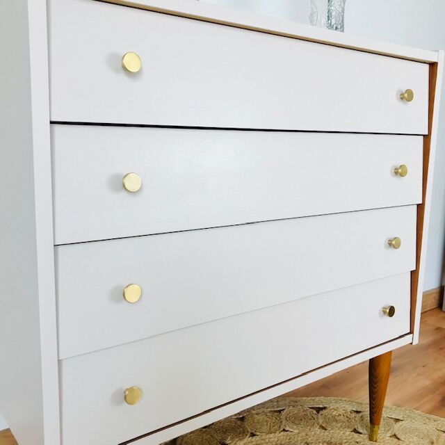 Vintage dresser