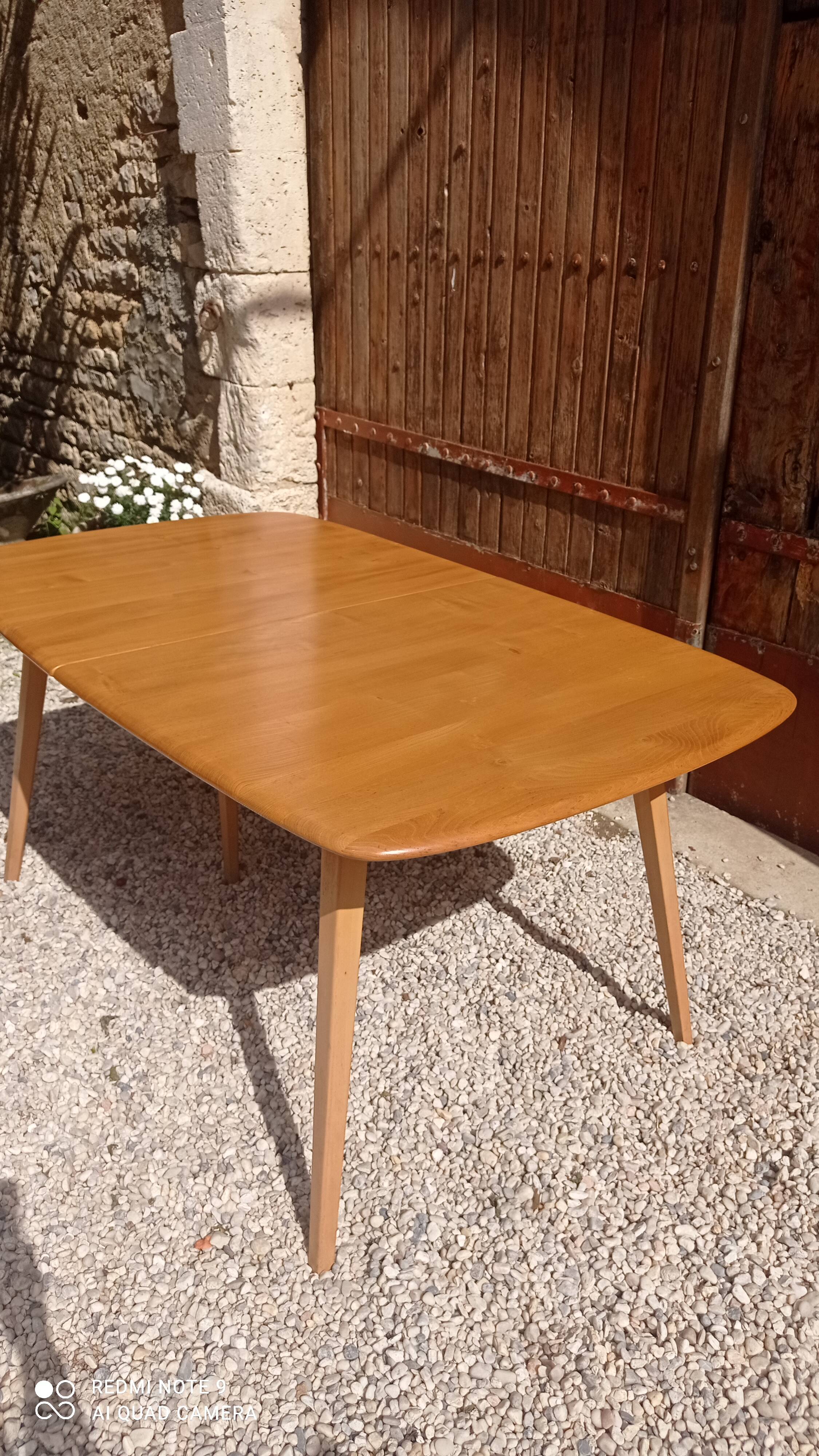 Table Ercol