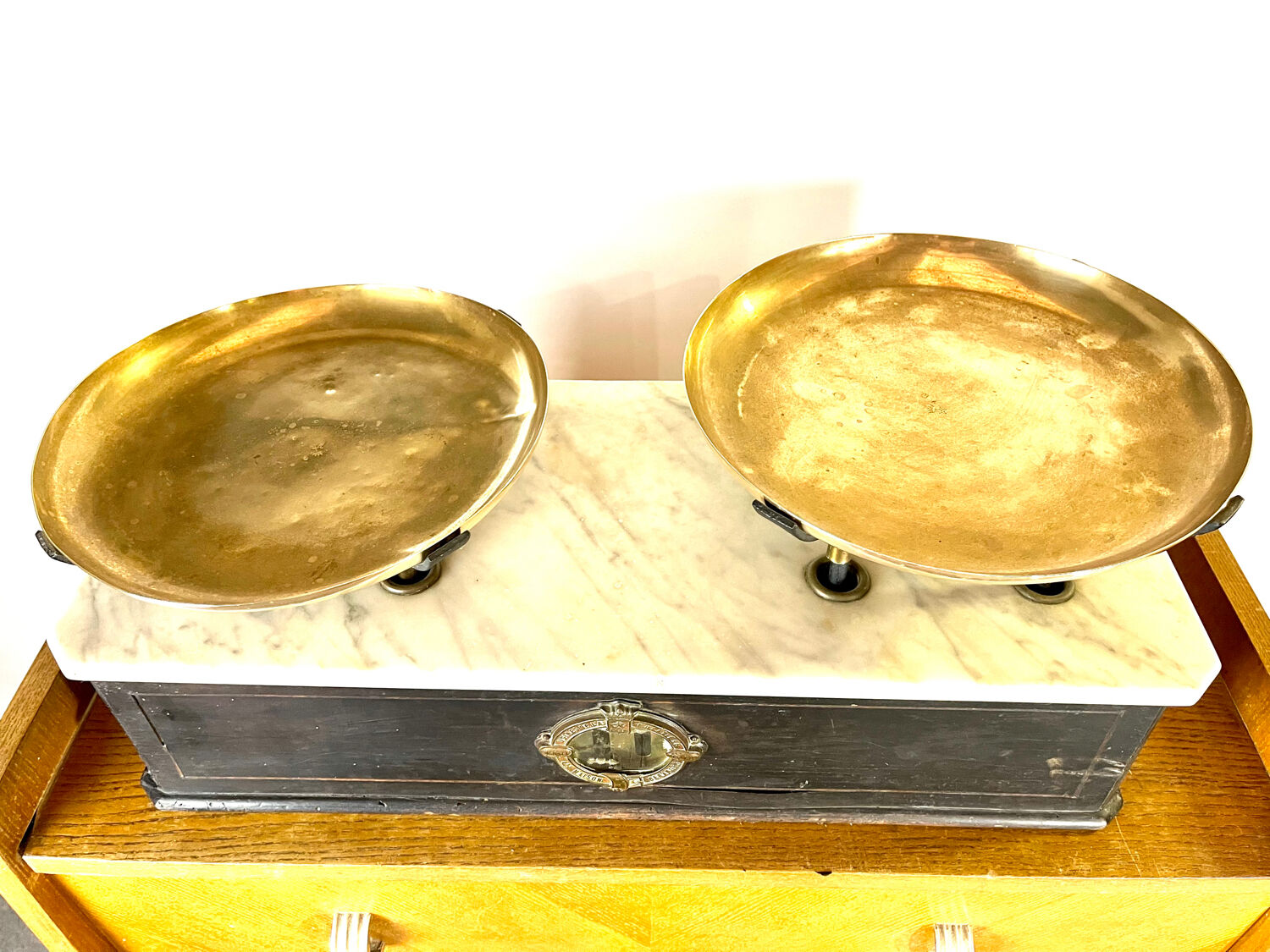Store scale 1850 napoleon iii mulatiere factory lyon beranger house