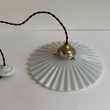 Opaline suspension