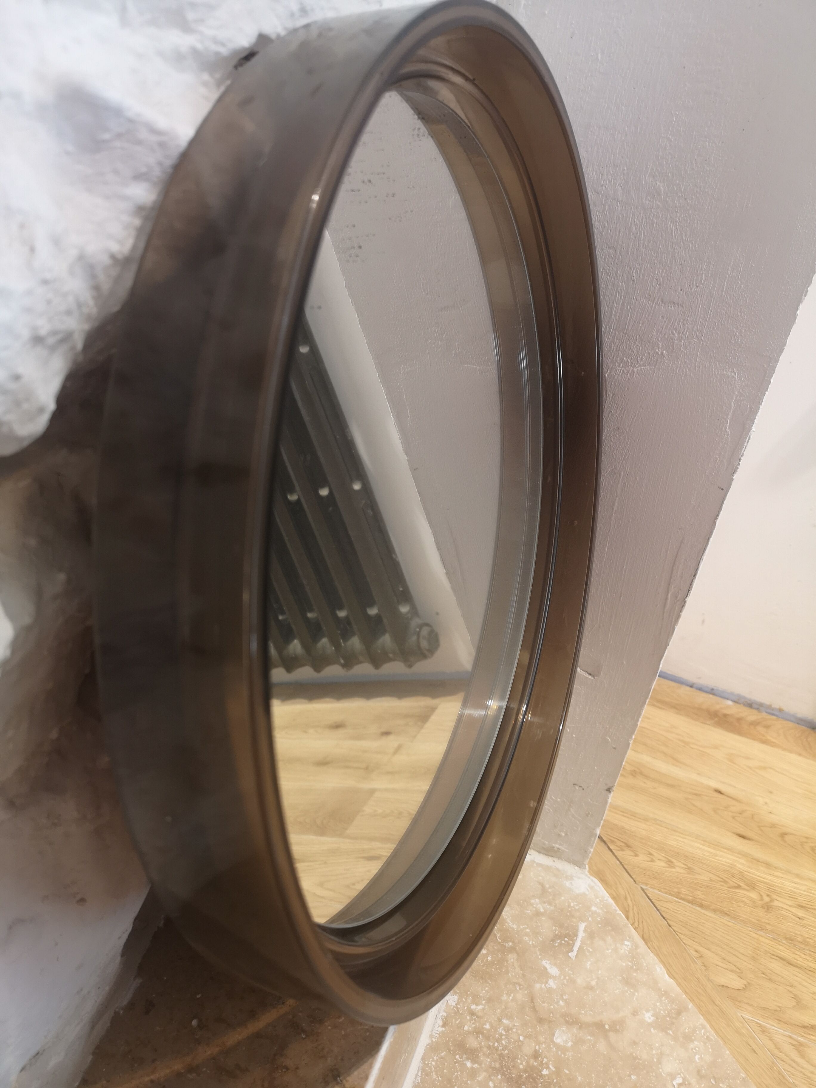 Mirror year 70