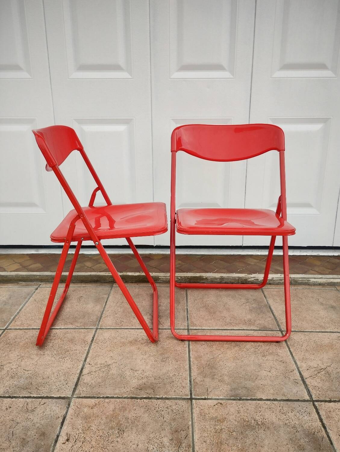Pair of Italian folding chairs