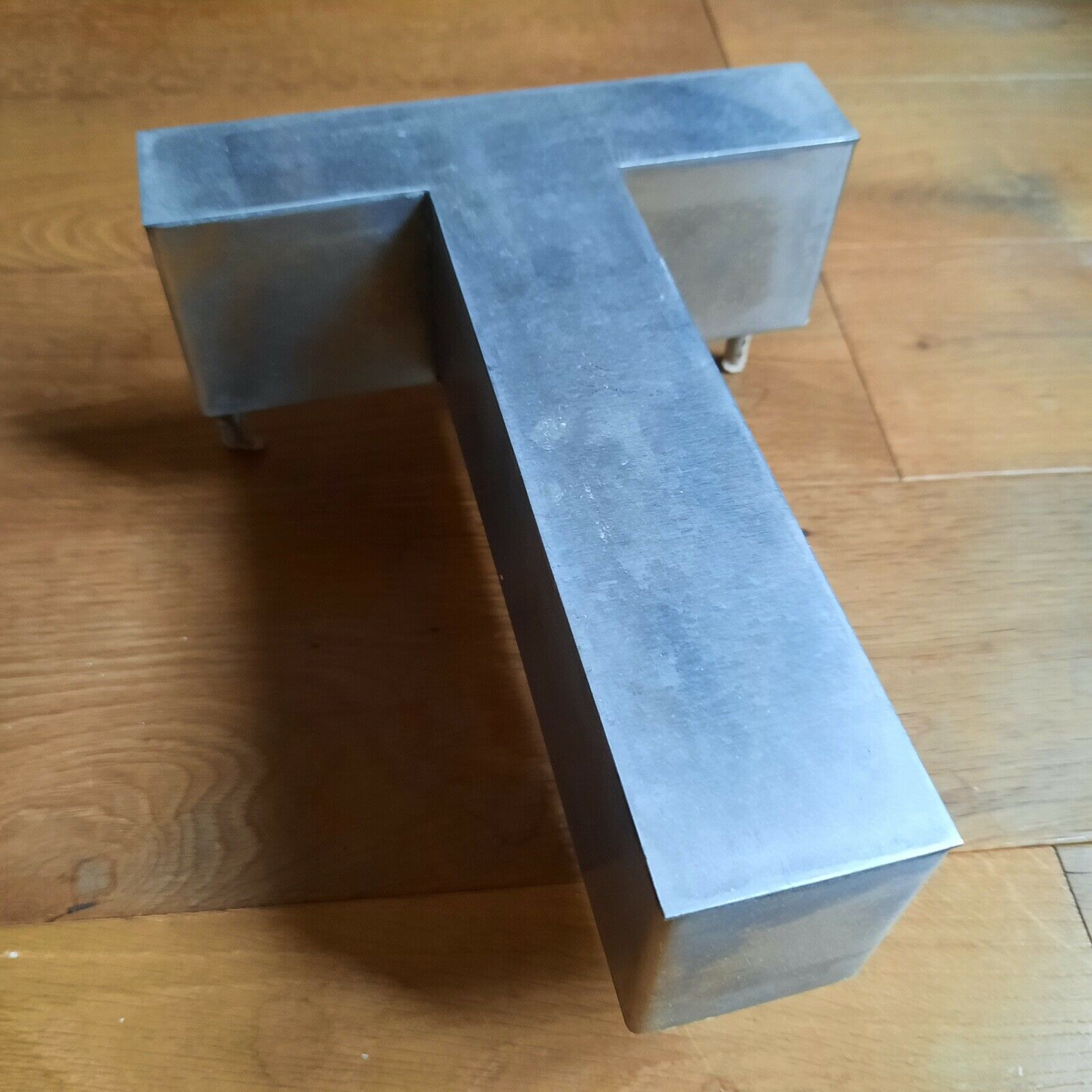 Ancient Letter T Enseigne Alu Chromé deco industrial design loft vintage Garage