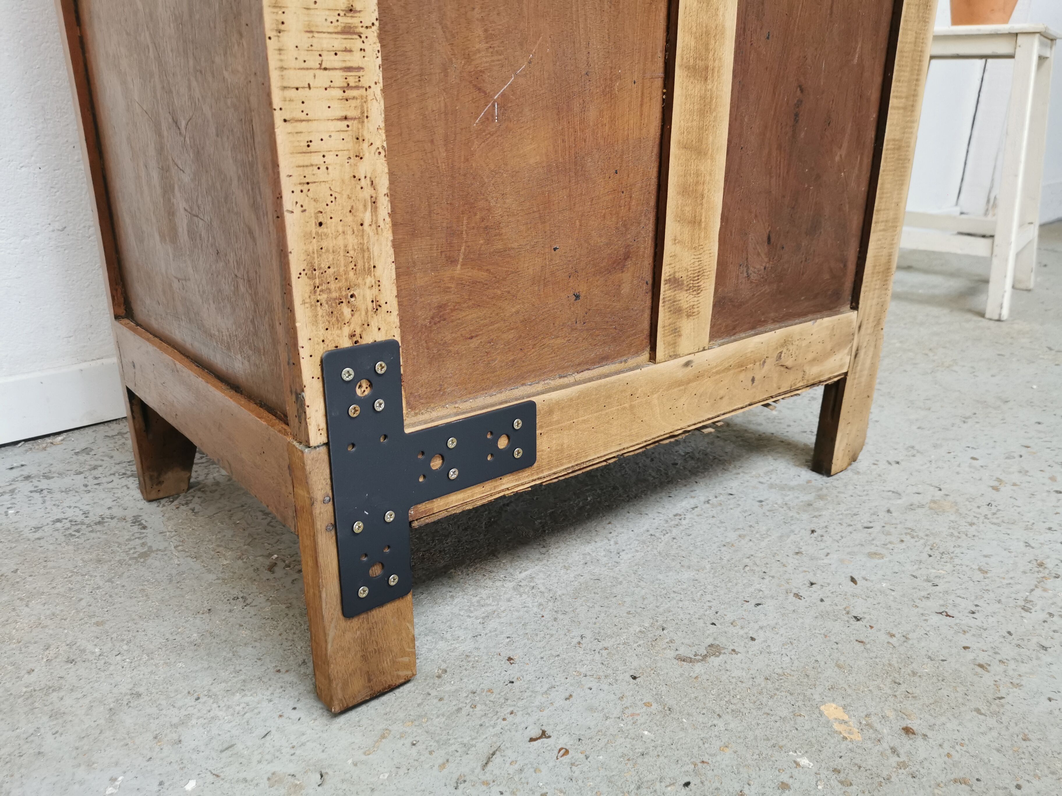 Armoire parisienne vitrée
