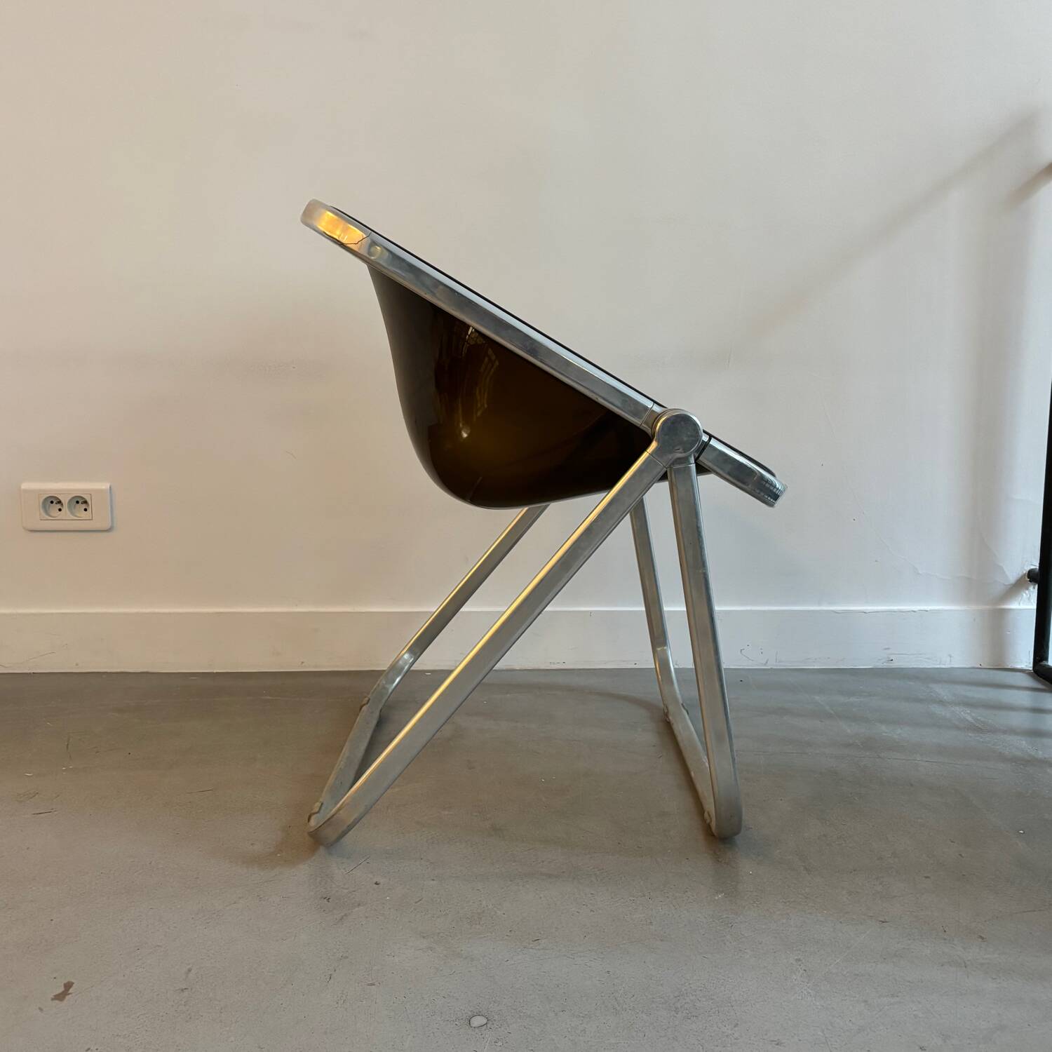 "Plona" armchair by Giancarlo Pieretti for Castelli