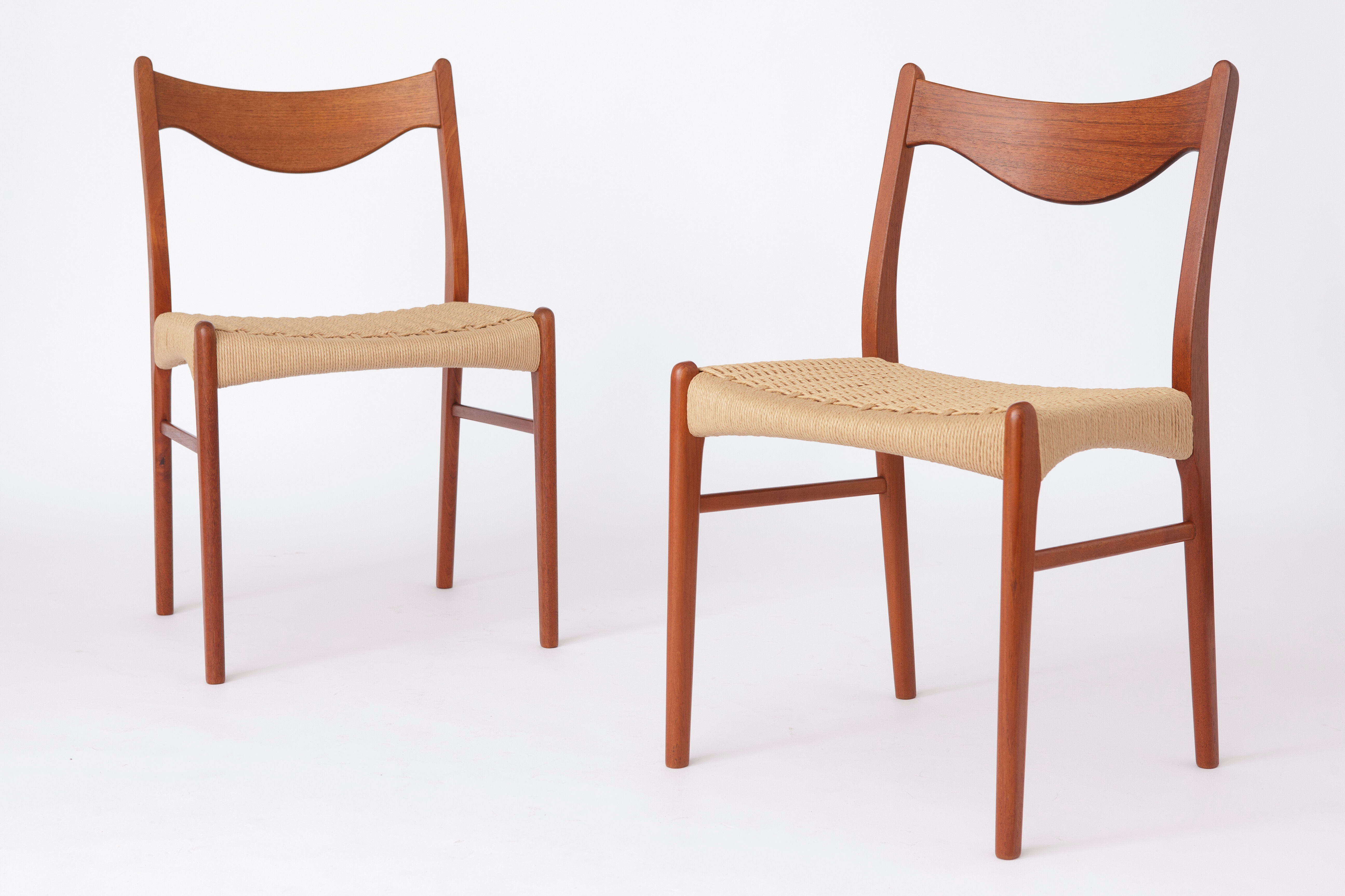 2 Arne Wahl Iversen dining chairs Denmark 60s-70s