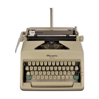 Machine à écrire Olympia Monica vintage années 60