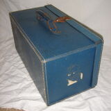 Suitcase in Cadillac sewn cardboard, early 20th