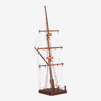Wooden model "ship's mast with rigging"