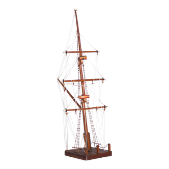 Wooden model "ship's mast with rigging"