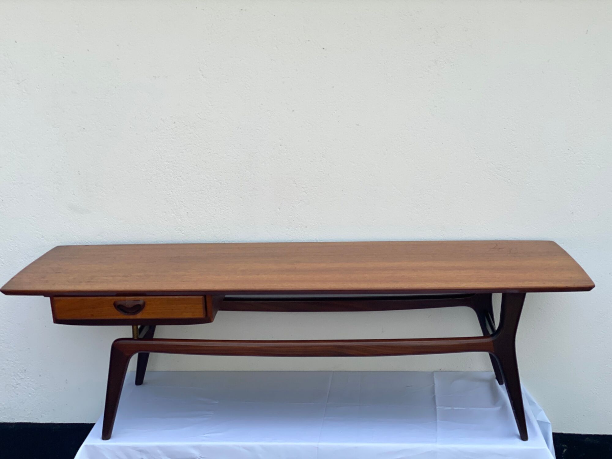 Louis van Teeffelen Salon Table in Teak with a double drawer 1950’s