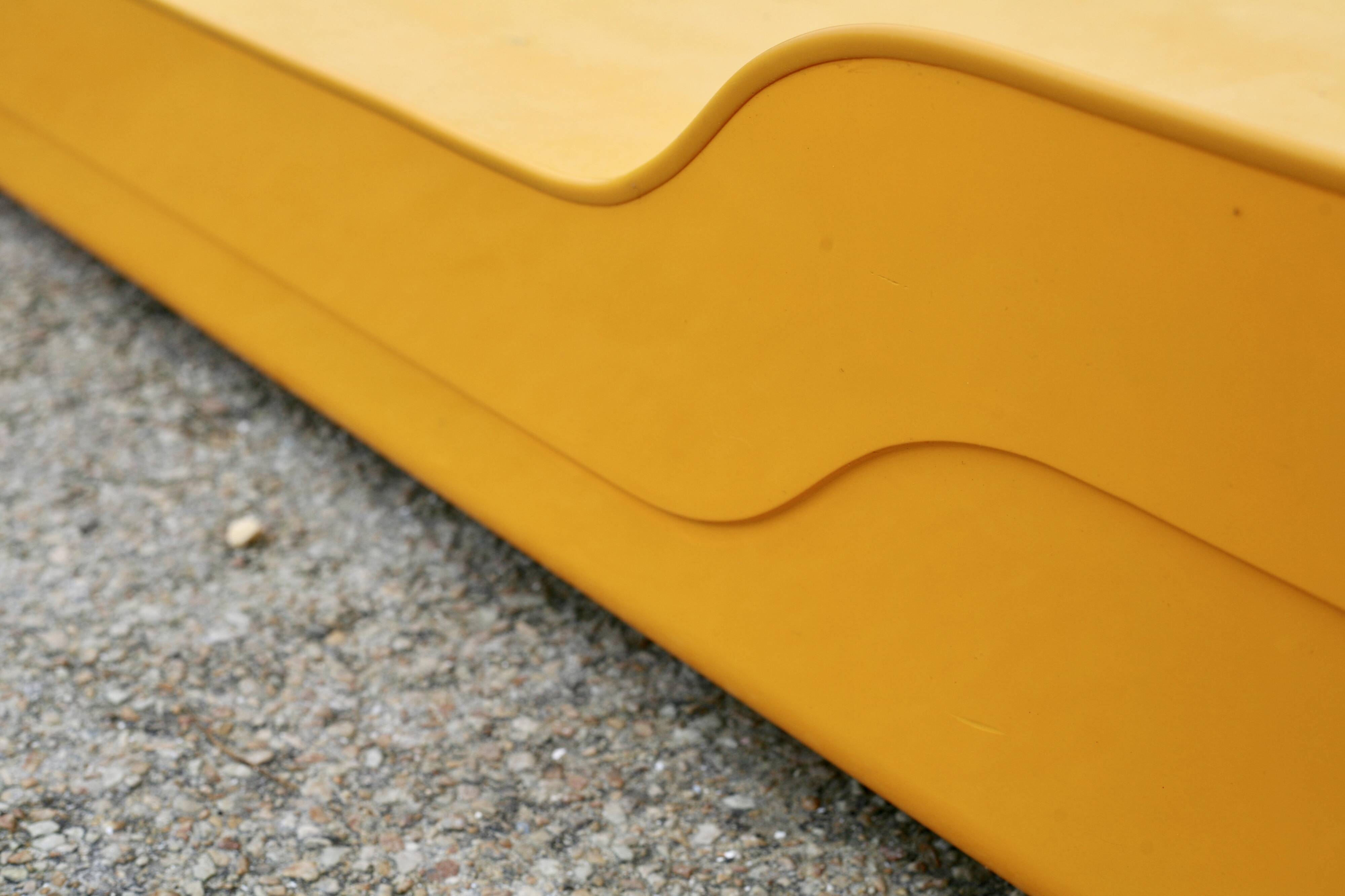 Ozoo bed, Marc Berthier, fiberglass, France, 1967