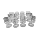12 verres à liqueur