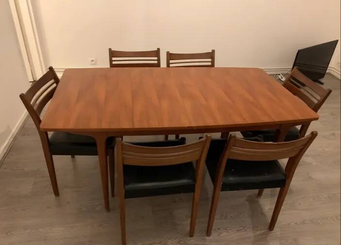 Set of 6 chairs plus table Scandinavian vintage teak 60s