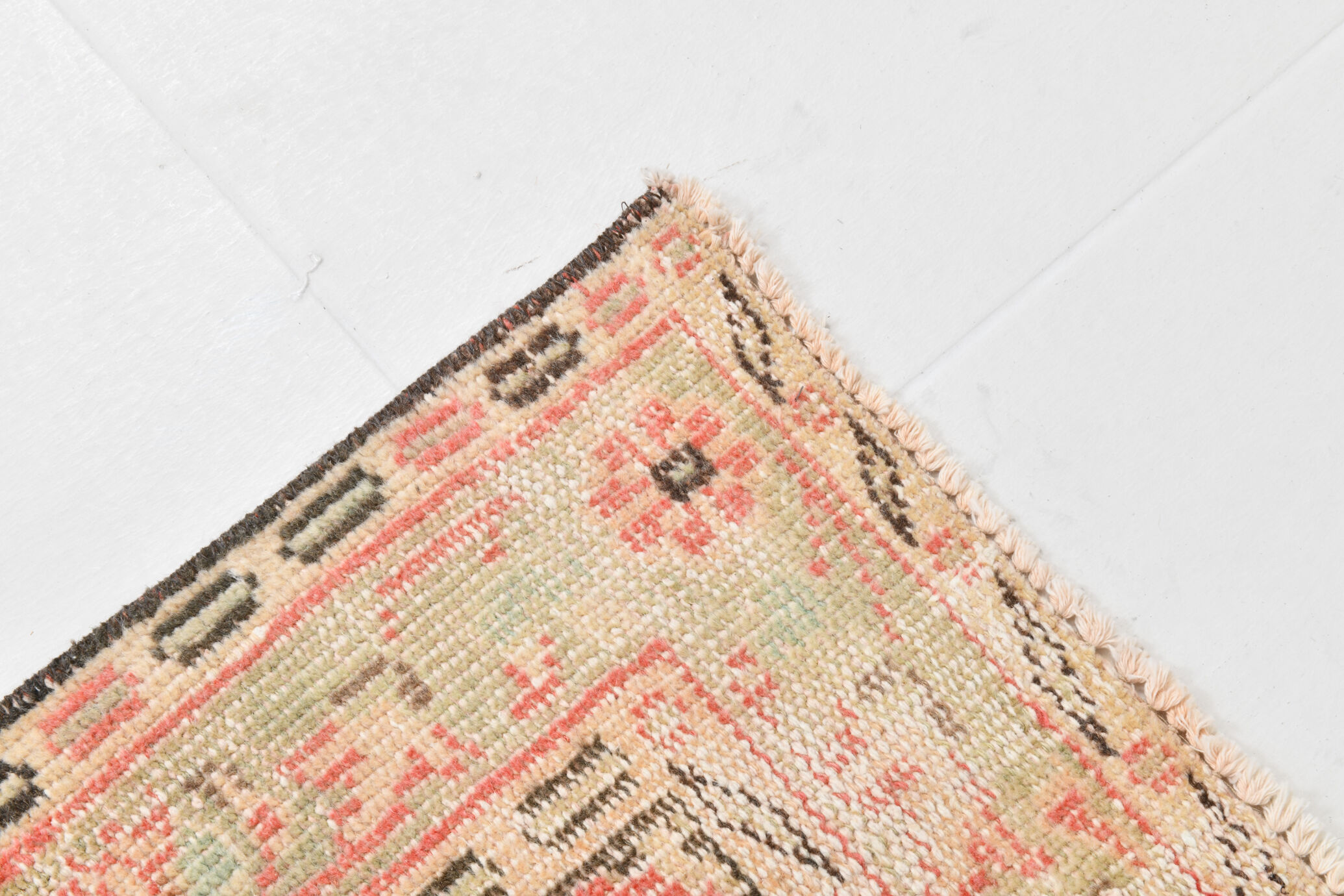 5x8 small size turkish rug 237x171cm