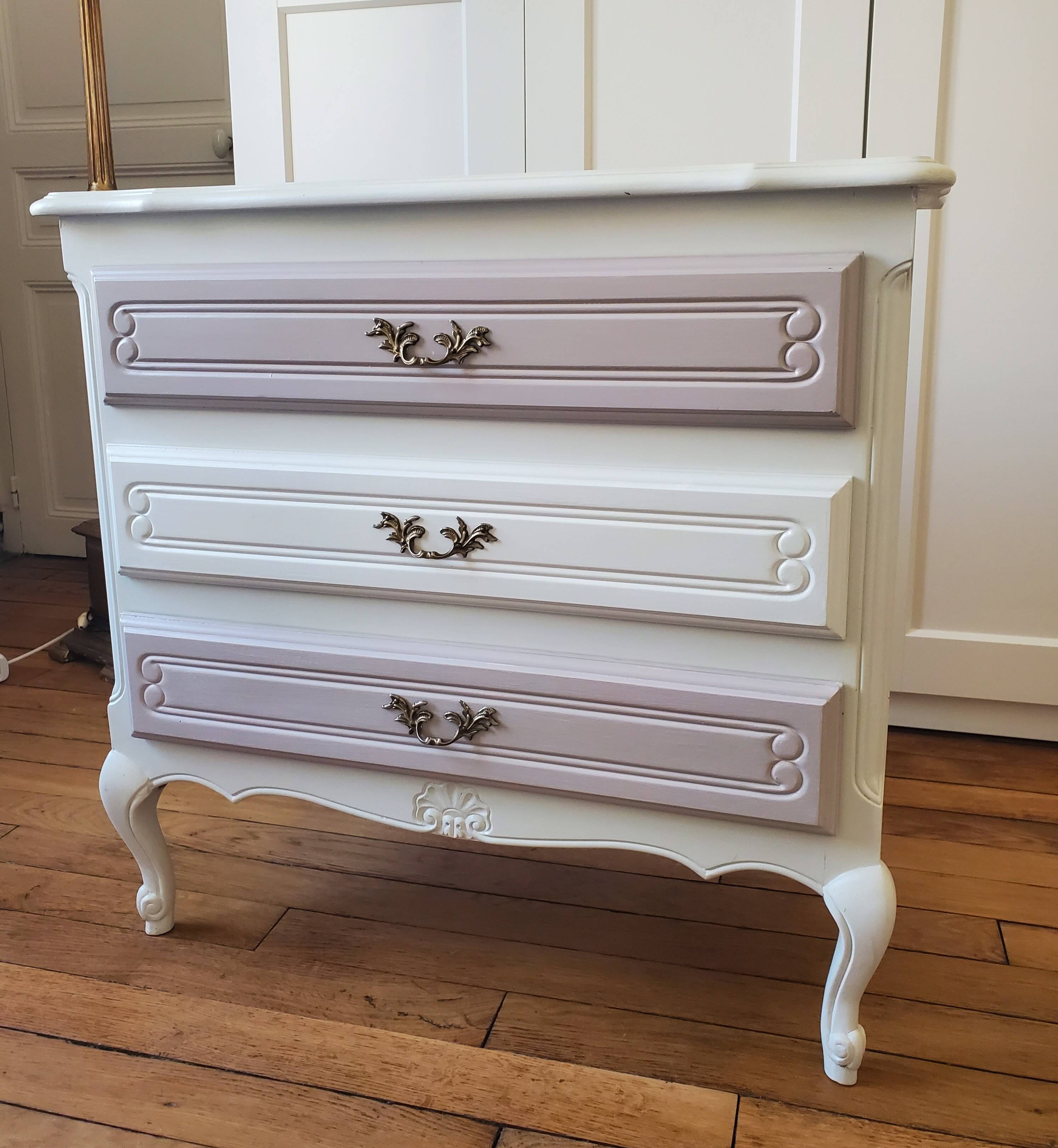 Dresser repainted in off-white and grey-pink colours.