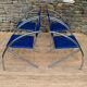Lot de quatre chaises bleues aux courbes design