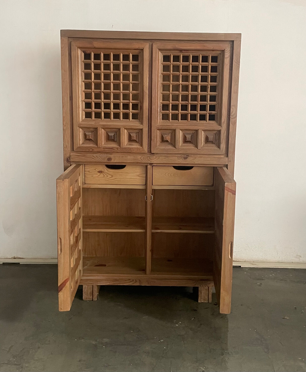 Cabinet vintage