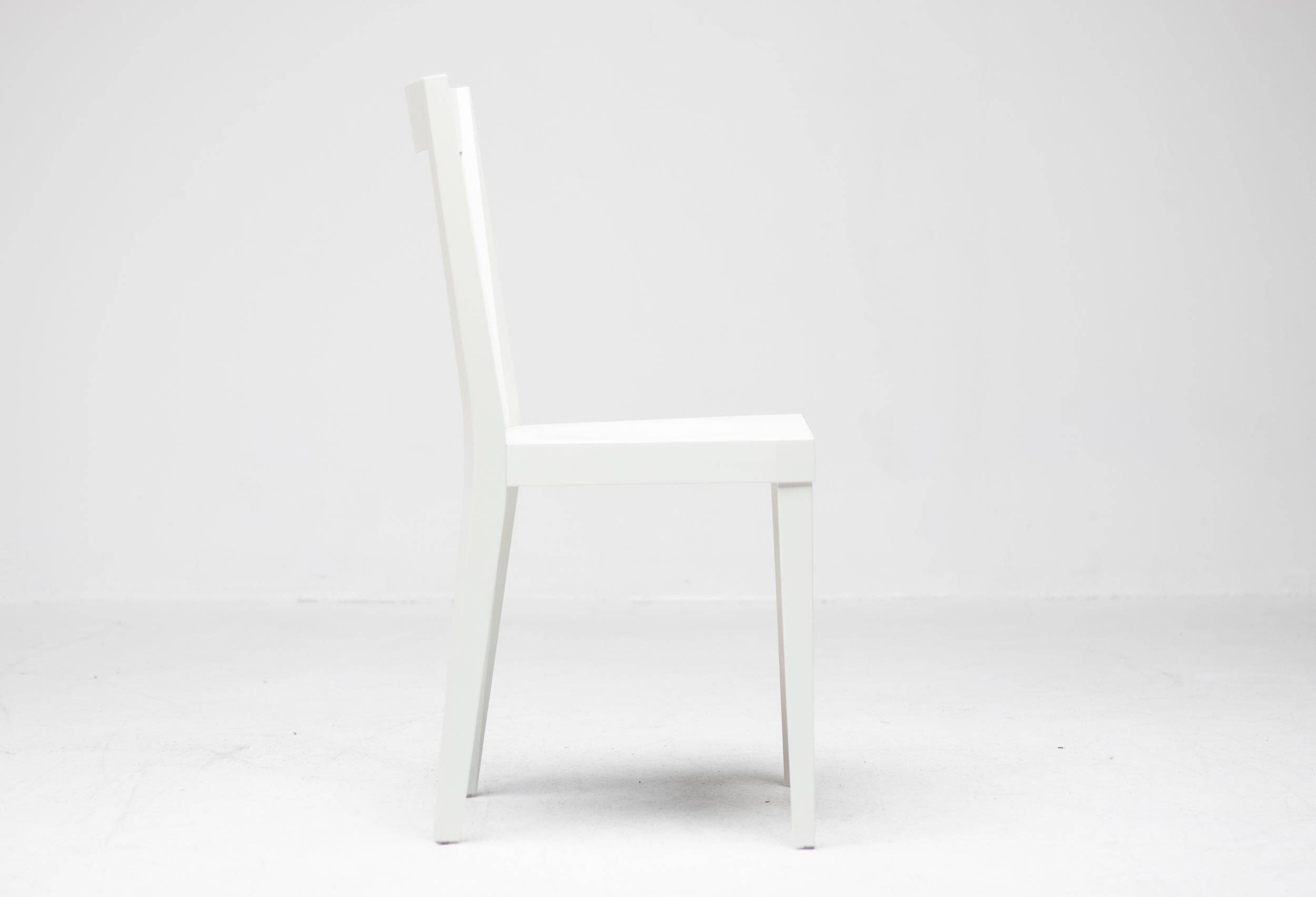 Lot de quatre chaises livia blanches, Gio Ponti