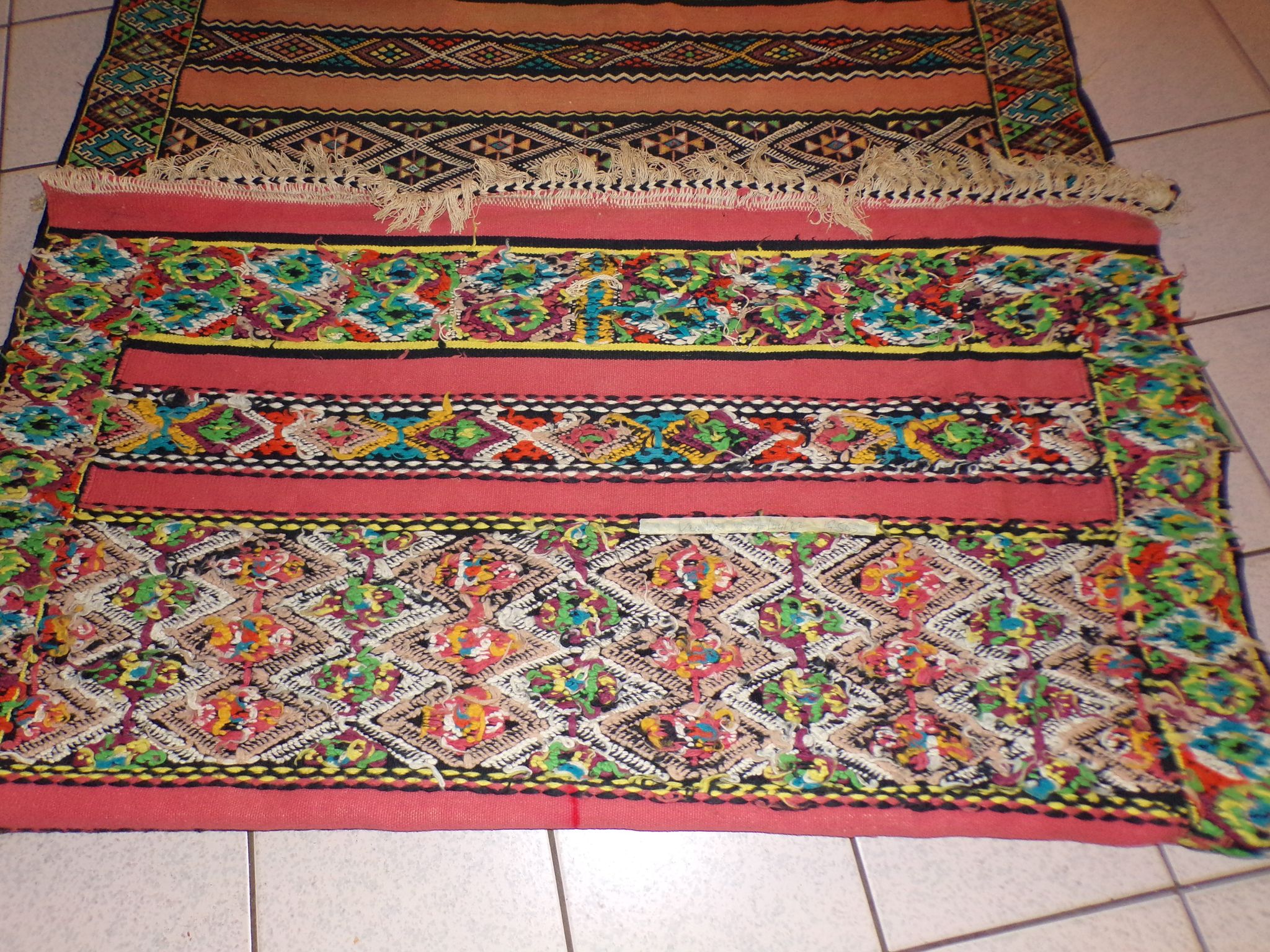 Tapis péruvien en laine, 230 cm x 148 cm