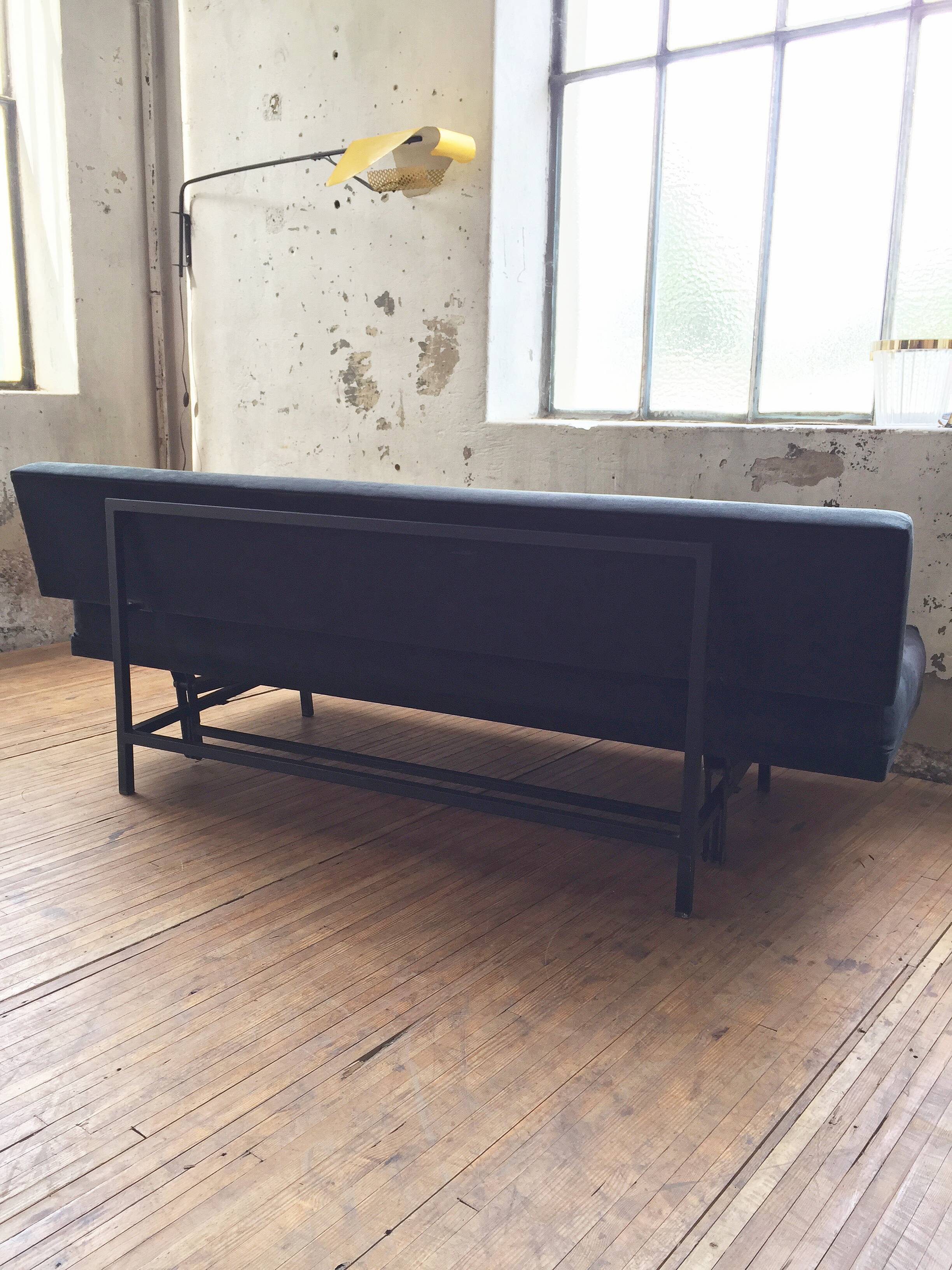 André Simard bench sofa for Airborne