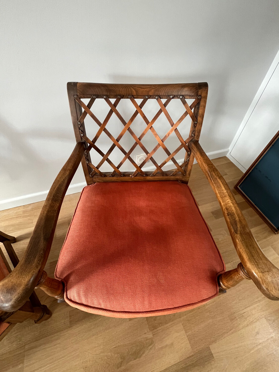 2 fauteuils vintage en bois et tissu