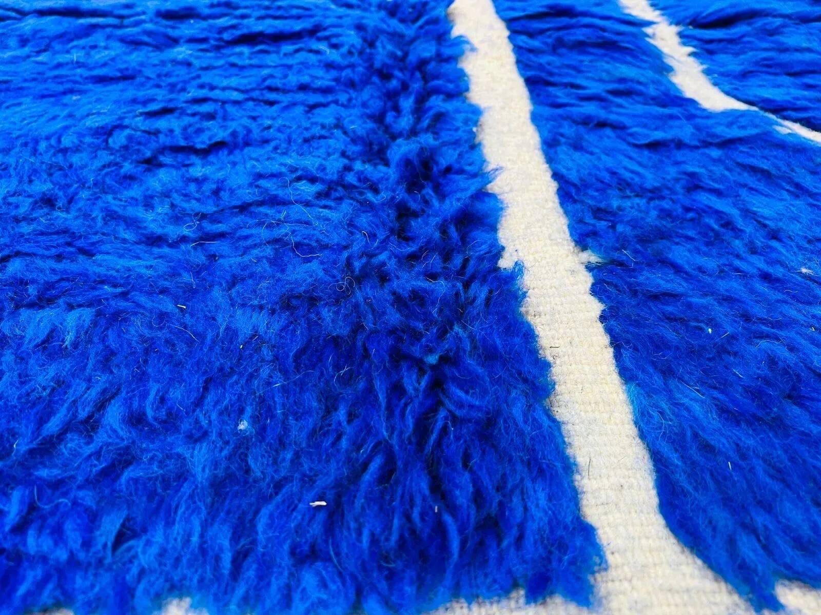 Traditional handmade wool rug 3 x 2 m