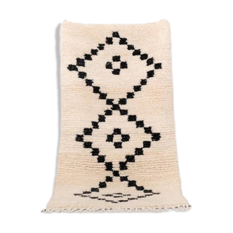 Beni Ouraine handwoven rug, traditional style, size 140 x 250 cm