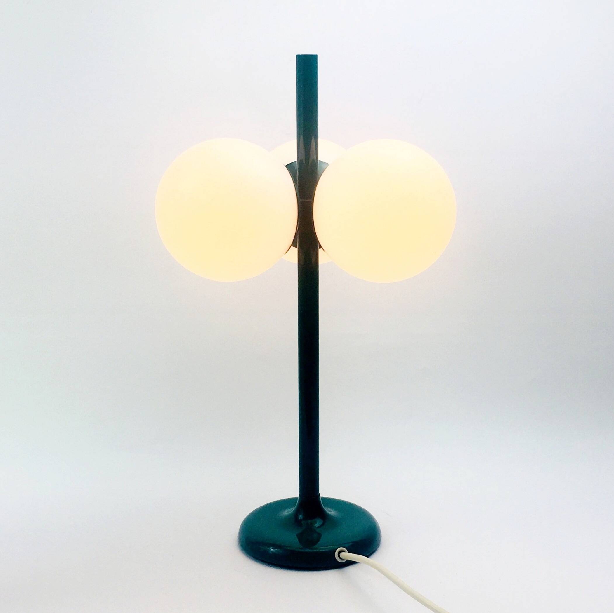 Grande lampe de table Space Age du milieu du siècle de Kaiser Leuchten, Allemagne, années 1960