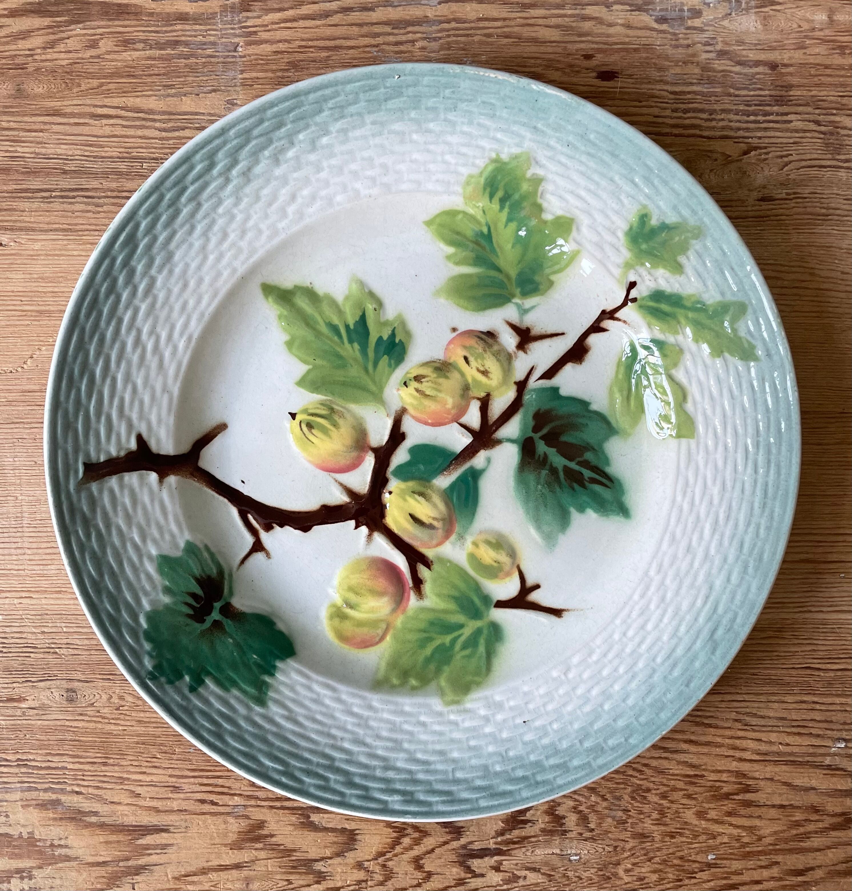 Set of 4 dessert plates in slurry St Amand Hamage