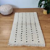 Berber rug with aligned black dots 95x150 cm