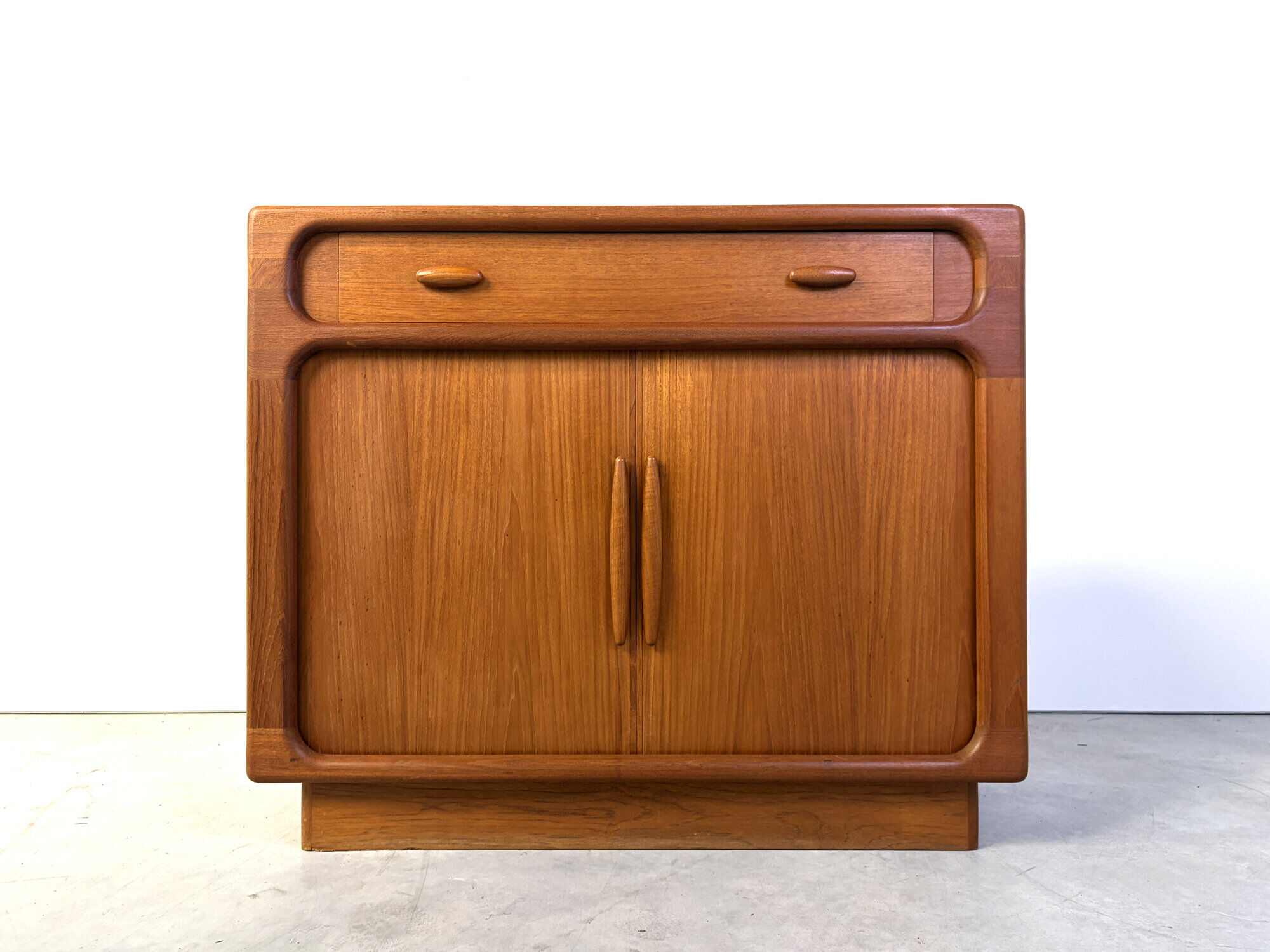 Mid century shoe cabinet by Dyrlund, 1960s